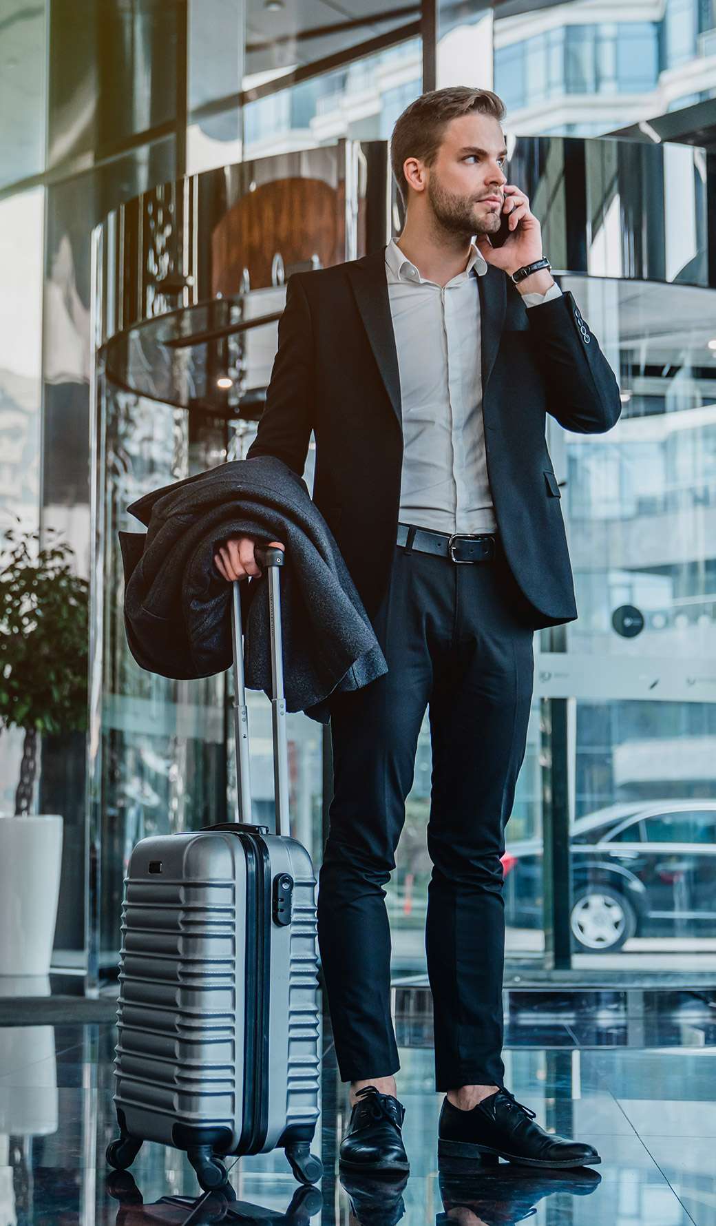 CorporateTravel_GAUCHE_recadre_x2