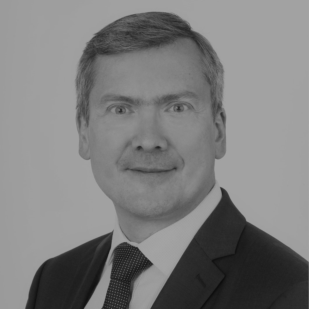 Richard Lacroix avec cravate.jpg en N&b
